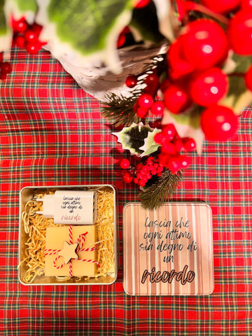 Build Your Box . Presa con sapone