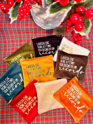 Mini pochette in ecopelle e velluto