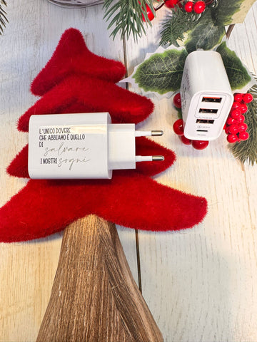 Presa elettrica multipla con frasi